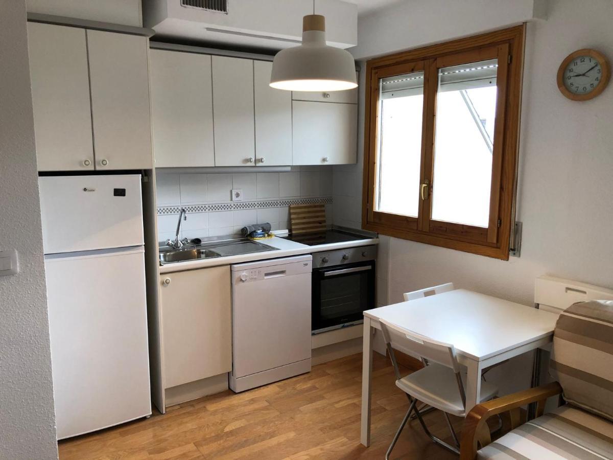 Alameda Appartement Jaca Buitenkant foto